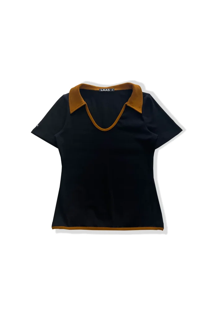 ÁO ÔM LÁ CỔ TIM ĐEN PHỐI BÒ